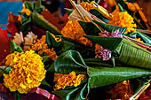 Chiang Mai - The Wat Chedi Luang. The wai phra, offerings that Thai Buddhists normally make when visit the temple. 